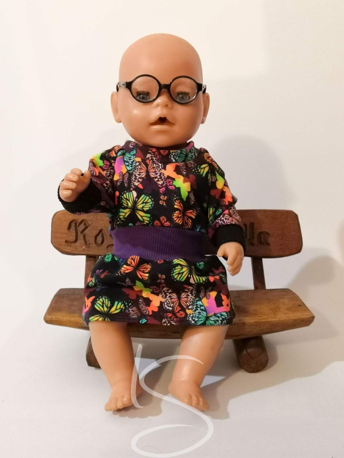 Brýle černé kulaté za 40 Kč