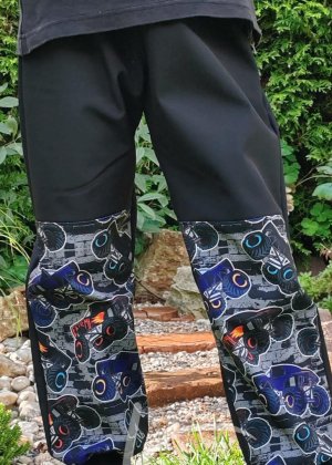 Softshelové kalhoty auta